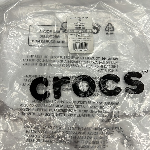 NWT Kids Tye Dye Crocs - Picture 4 of 5